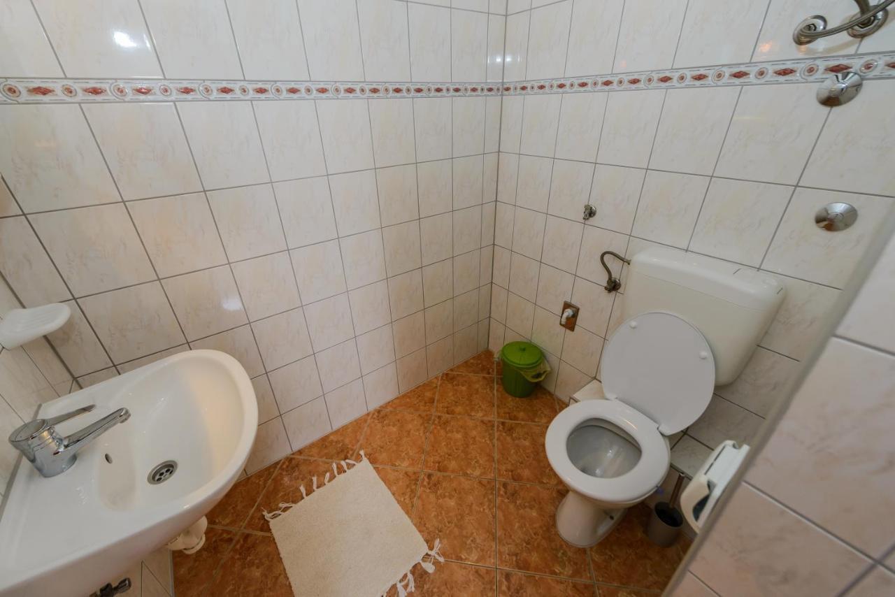 Appartamento Milkica Kaštela Esterno foto