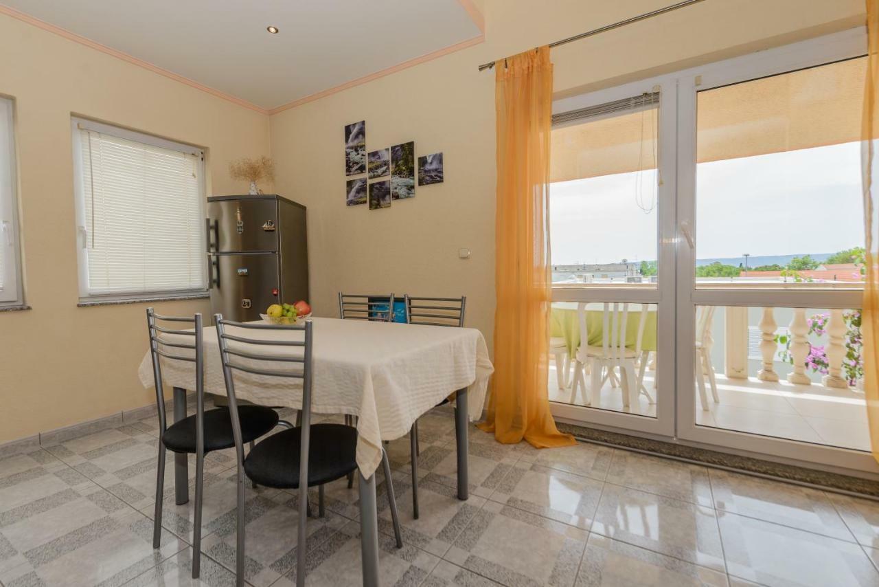 Appartamento Milkica Kaštela Esterno foto